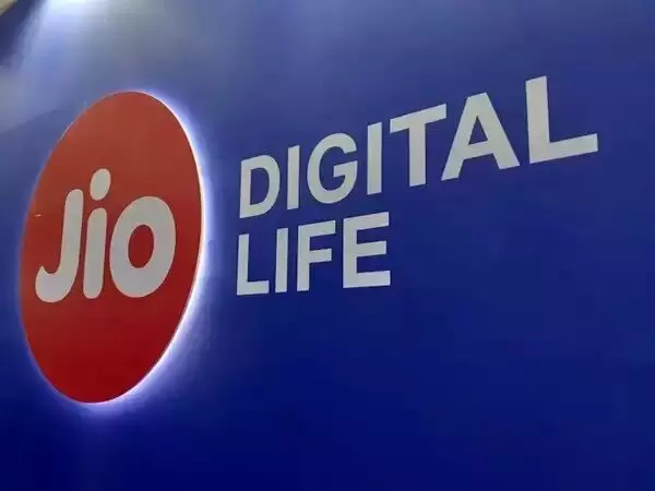Jio launches Jiofiber post-paid service installation free