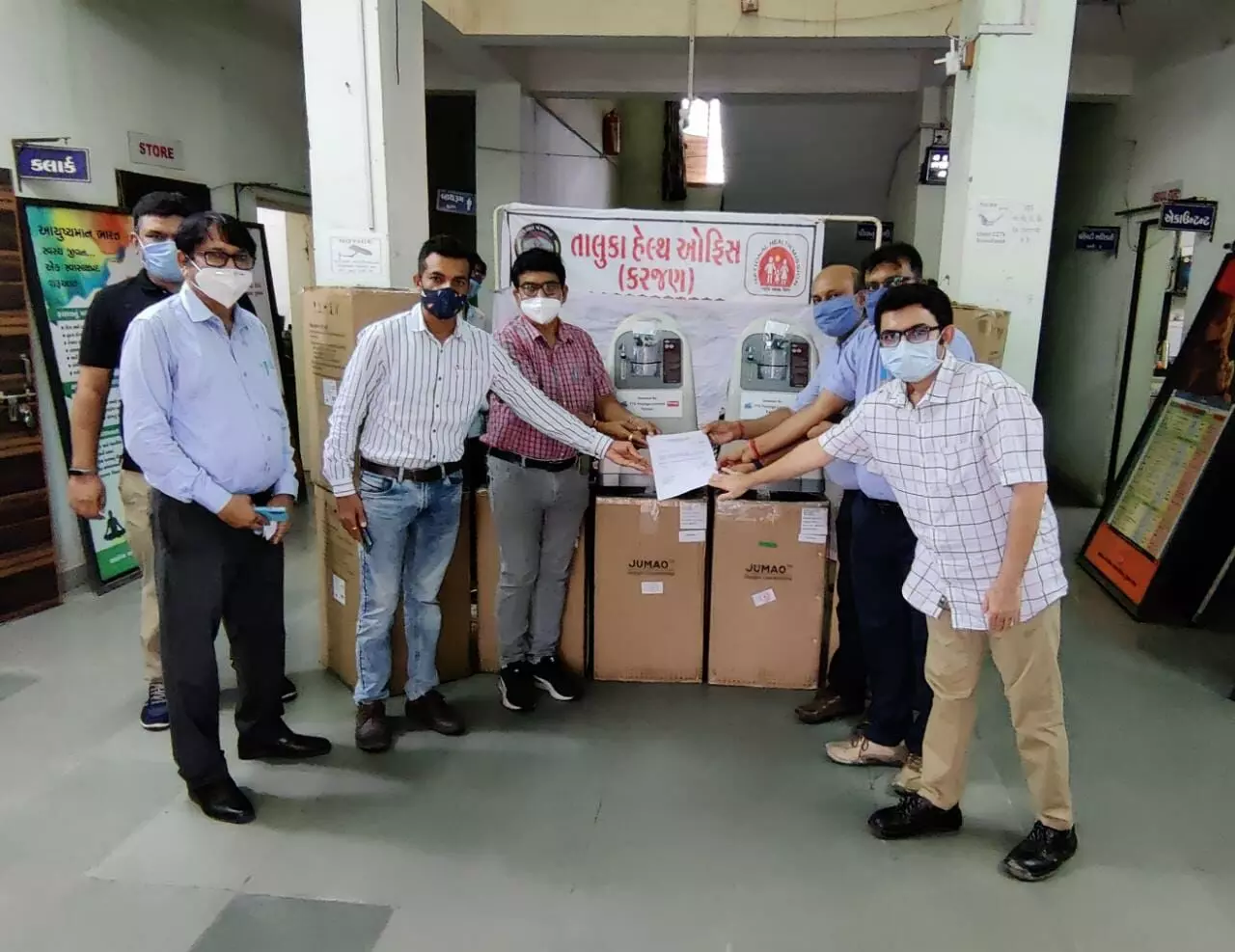 Charity of 10 oxygen machines to increase the facility of oxygen treatment in Karjan taluka