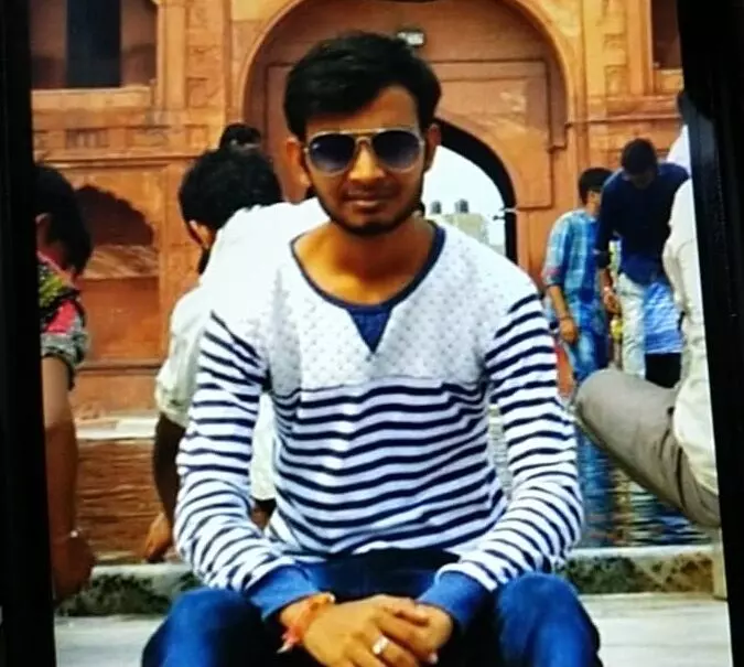 Final year MBBS student of Baroda Medical College committed suicide