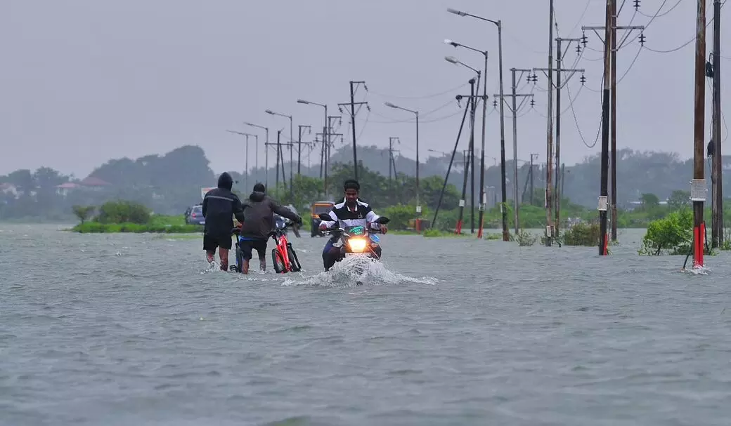 Heavy rain causes waterlogging in Maharashtras Bhiwadi