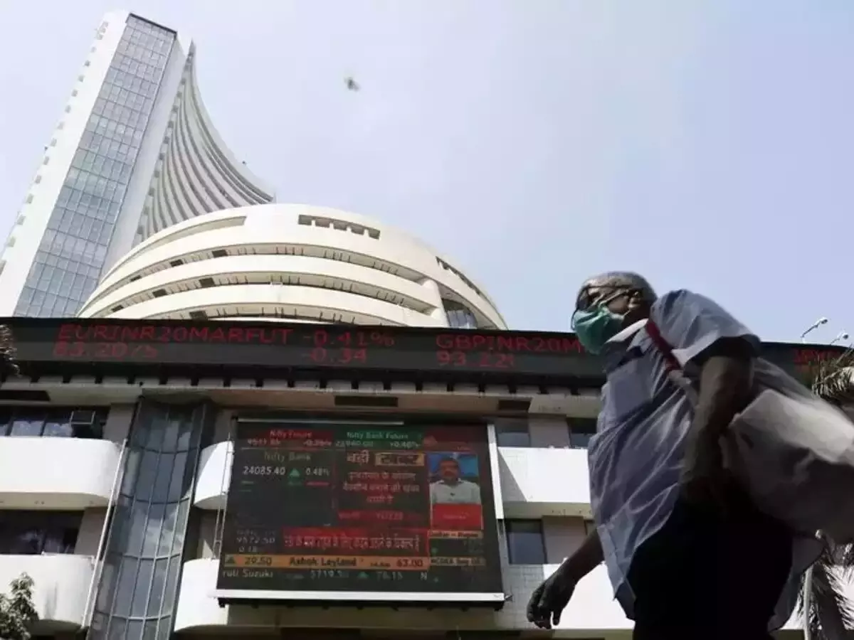 Sensex adds 55 points; Nifty closes at 17,369