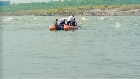 One youth drowned in mahi river passing near Lachanpur village in Savli