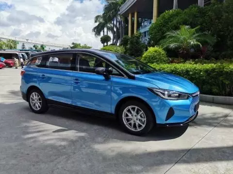 BYD India launches electric MPV e6 priced at Rs. 29.6 lakh