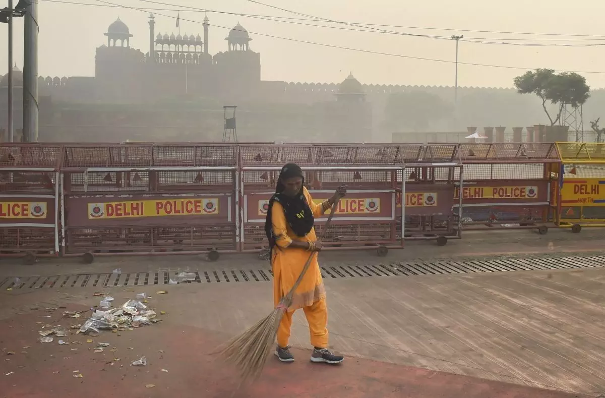 Delhis air quality improves slightly
