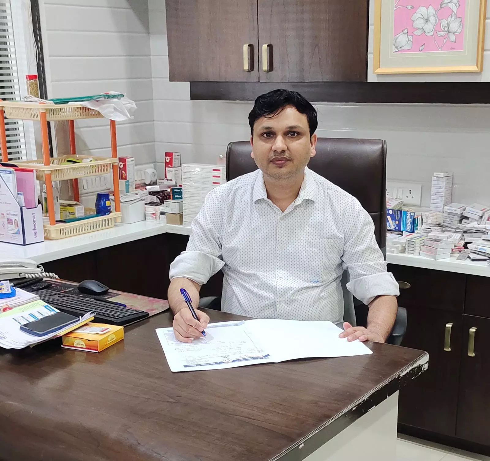 Dahod doctor removes heaviest ovarian tumor from vaginal surgery and register name in record books