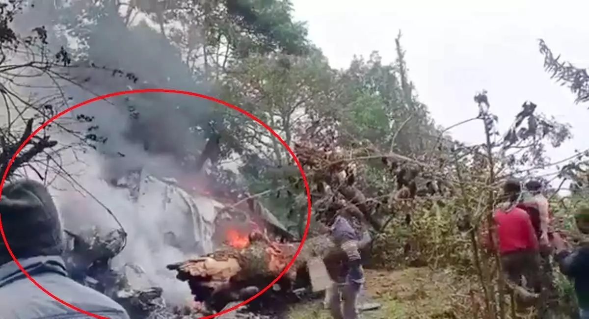 Chopper of CDS Gen Bipin Rawat crashes in Tamil Nadu, killing four