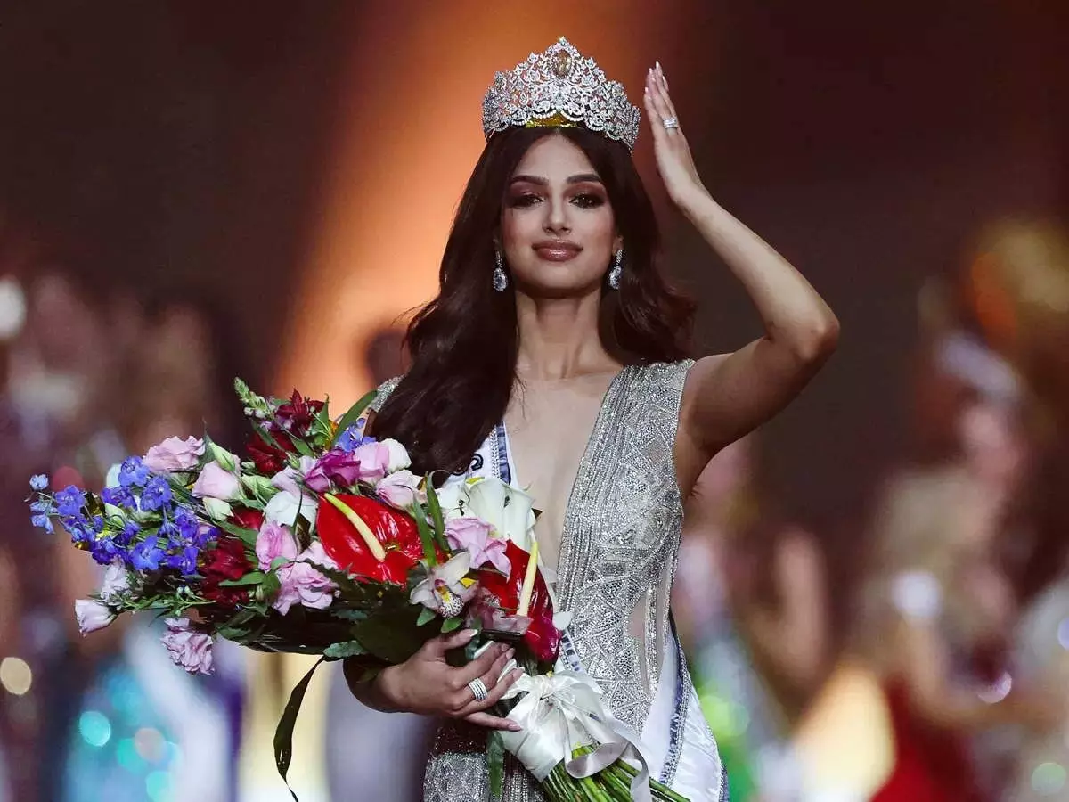 Harnaaz Sandhu ends Indias 21-year long wait, wins Miss Universe 2021