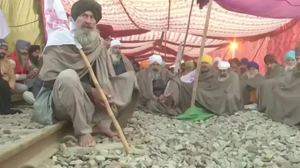 Punjab farmers hold rail roko aandolan in Amritsar for farm loan waiver