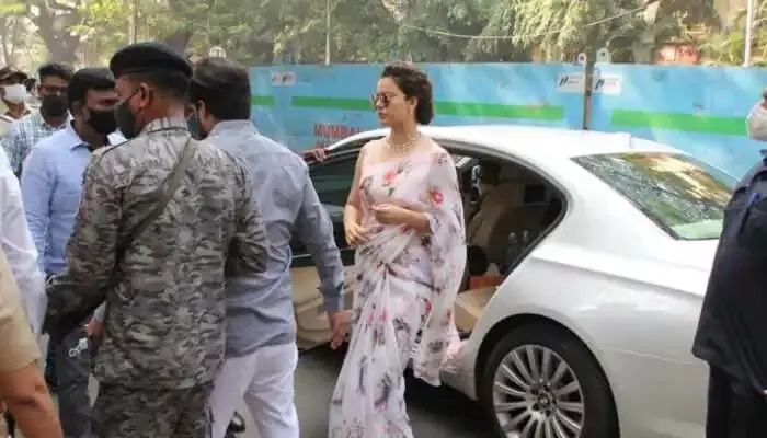 Kangana appears before Mumbai Police in case related to social media post on farmers