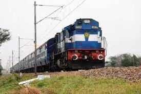 Western Railway surpasses Rs. 200 cr milestone in parcel revenue