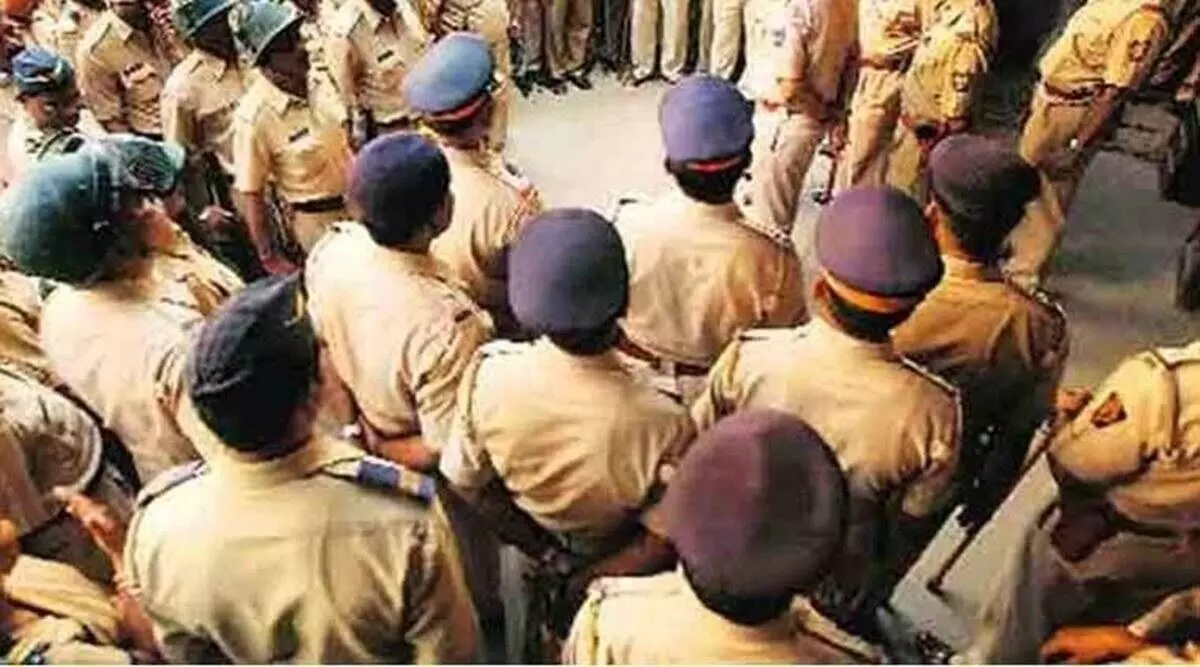 Gujarat: Police crackdown on alcohol on the eve of New Year