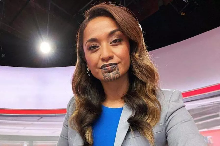 New Zealand Journalist Makes History, First news Anchor With Maori Face Tattoo