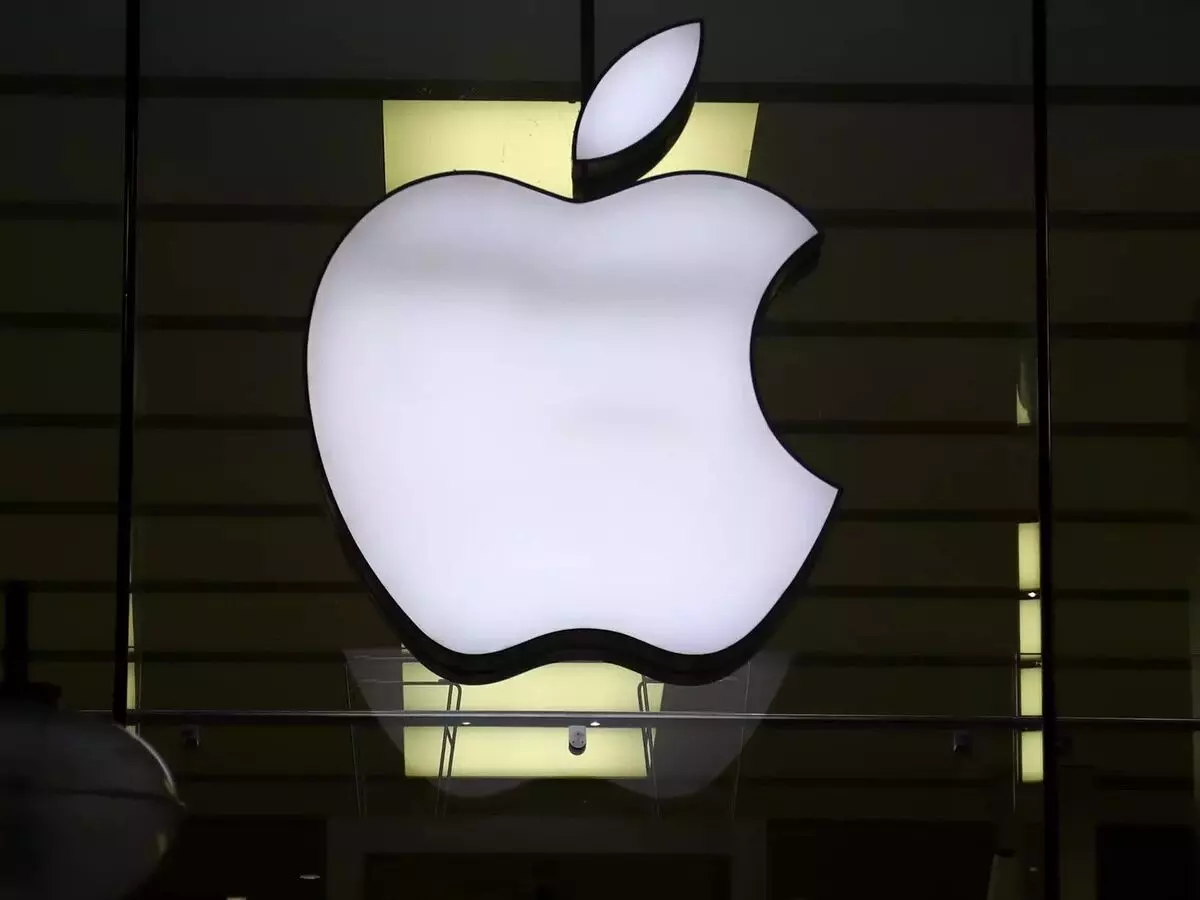 Apple becomes first company to reach a market capitalization of $3 trillion