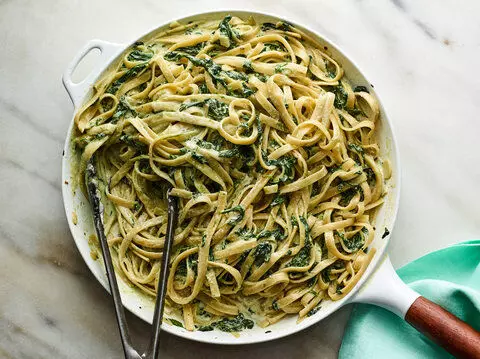 A versatile Spinach Pasta for all occasions