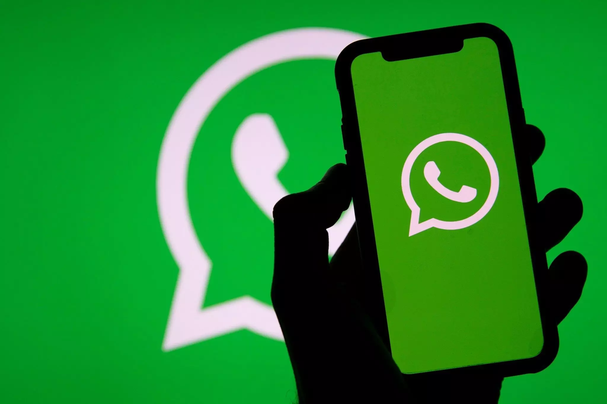 WhatsApps global voice message player is now available for beta testers on iOS