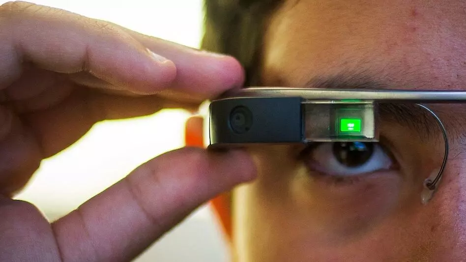 Googles top-secret Project Iris intends to create an AR headset using a bespoke Google chip