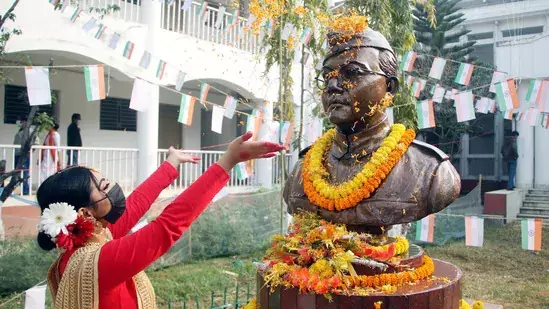 Indian Embassy in Lanka pays tributes to Netaji on his 125th birth anniversary