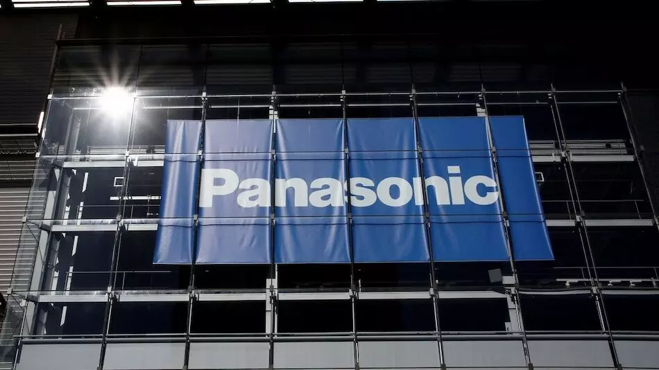 Panasonic to Invest JPY 80 Billion in Tesla EV Battery Manufacturing