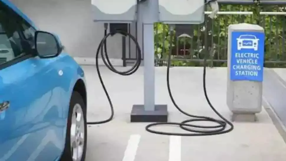 In India, Tata Power and Apollo Tyres teamed up to create electric vehicle charging stations