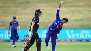 Indian women suffer 3-wicket defeat to NZ in third ODI, lose series