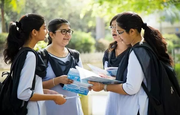 Updates on CBSE, CISCE, State Board Class 10, 12 exams