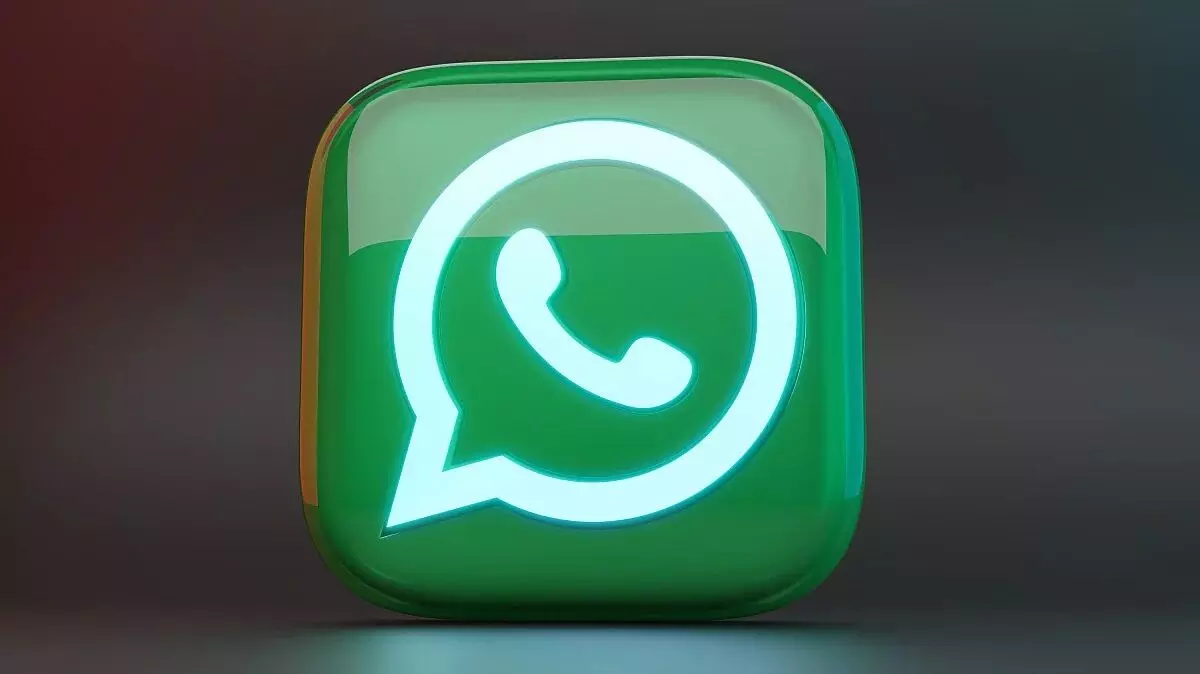 WhatsApp may soon let you vote in group chats