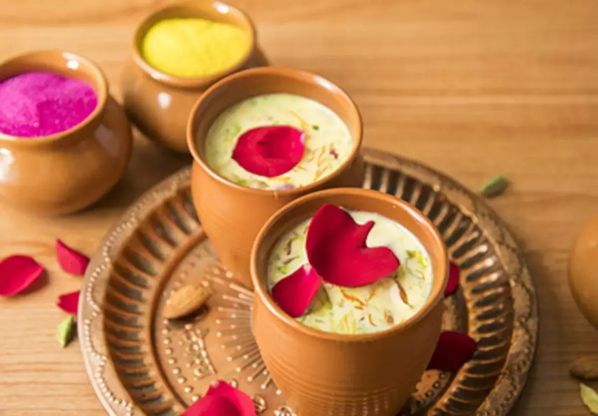 Holi 2022: Enjoy the festival of colours with this thandai recipe