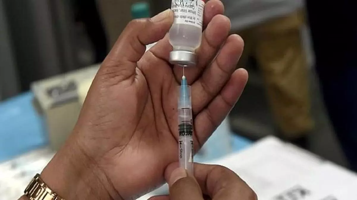 India administers over 180.40 crore vaccine doses, Recovery rate stands at 98.72 percent