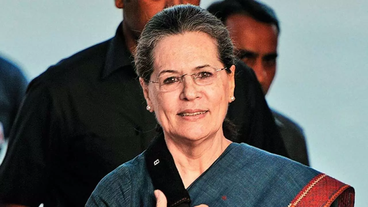 Sonia Gandhi asks state Congress chiefs to resign