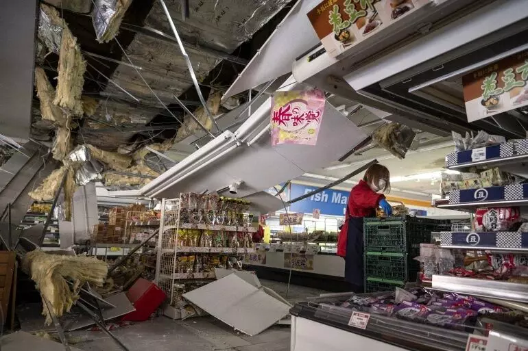 2 Killed, 94 injured as magnitude 7.4 earthquake shook Japan