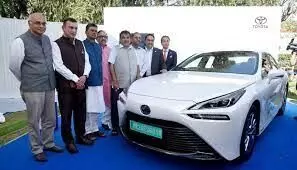 Nitin Gadkari launches worlds most advanced technology-developed Green Hydrogen Fuel Cell Electric Vehicle Toyota Mirai