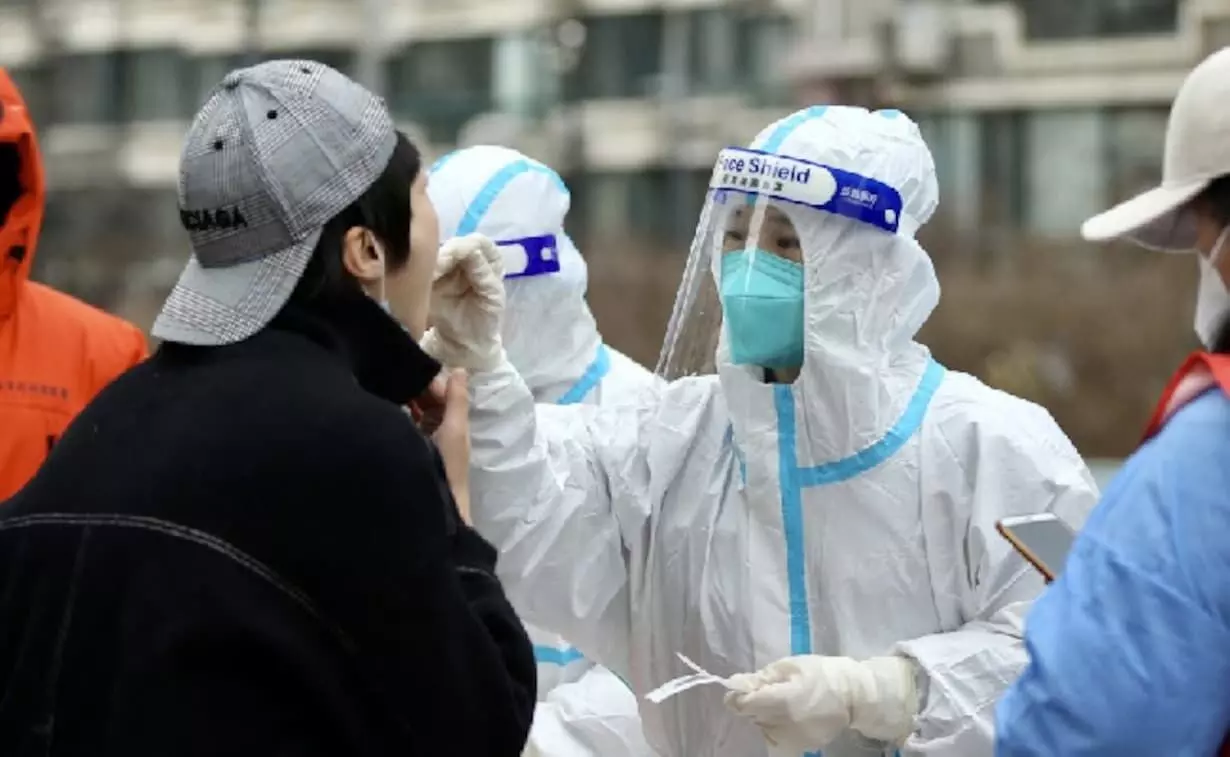 Chinas Shanghai denies lockdown rumours as it nears 1,000 Covid cases
