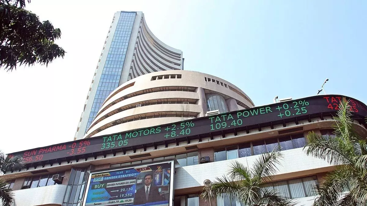 Stock Market: Sensex falls 284 points, Nifty also slips 74 points to trade at 17,242