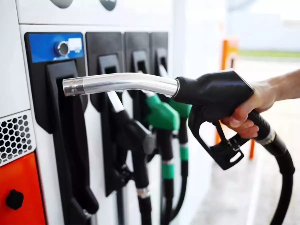 On tuesday petrol crosses Rs 100 per litre