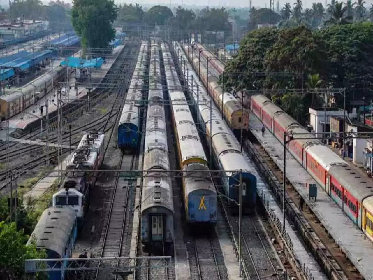 Indian Railways bedding service to resume in April