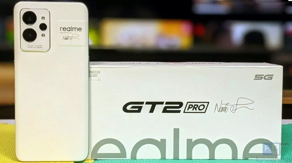 Realme GT 2 Pro first impressions: first phone to feature Qualcomms flagship Snapdragon 8 Gen 1 SoC