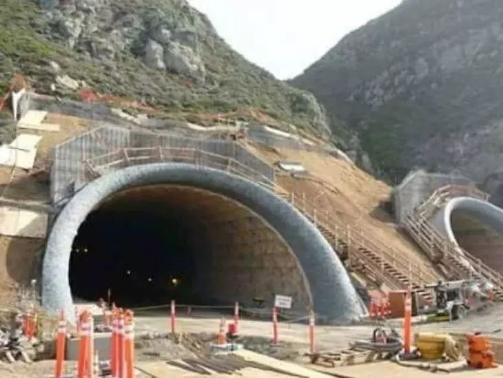 India to get worlds highest tunnel at Shinku La Pass connecting Himachal Pradesh to Ladakh