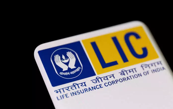 LIC fixes price band at Rs 902-949 a share for Rs 21,000 crore IP