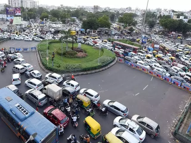 Car ownership in Ahmedabad doubled in decade