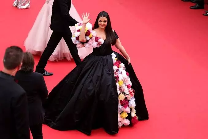 Aishwarya Rai Bachchan at Cannes 2022: Diva brings colour and grace to the red carpet in her second look