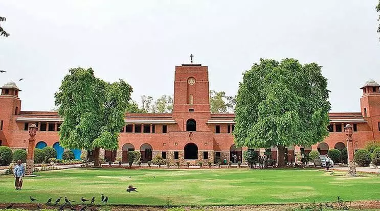 St Stephens college sticks to giving 15% weightage on interviews for admission
