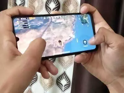 Gujarat: Teen kills brother in fight over mobile game