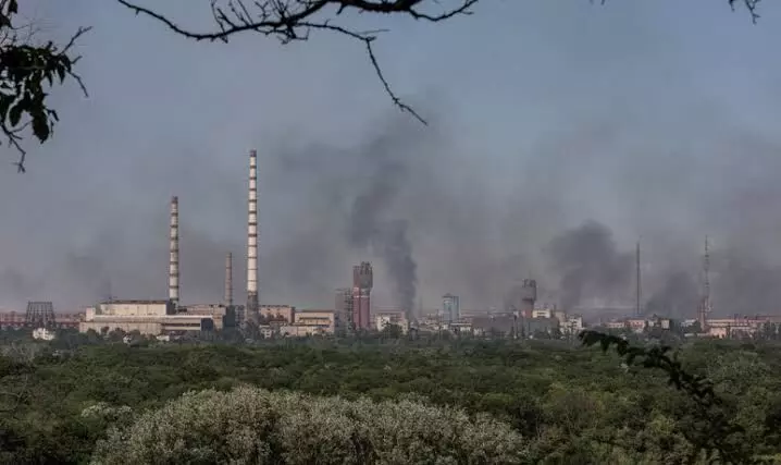 Russia-Ukraine war: Ukraine says it is in control of Sievierodonetsk plant