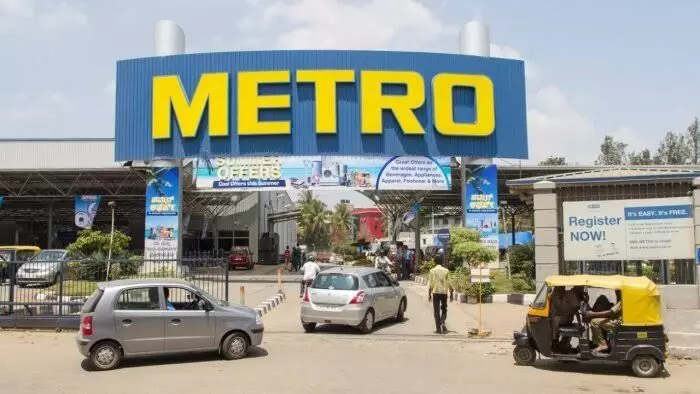 Mukesh Ambani, Jeff Bezos to bid for German retailer Metro AGs India operations