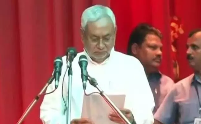 Nitish Kumar takes oath as Chief Minister for eighth time