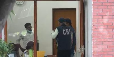 CBI raids Delhi Deputy CMs residence