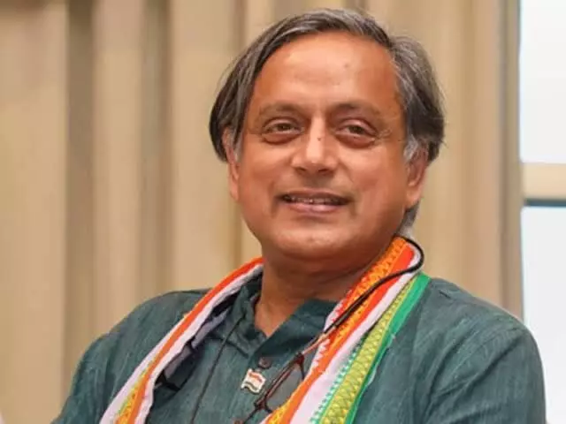 Shashi Tharoor gets Sonia Gandhis approval to run for Congress president