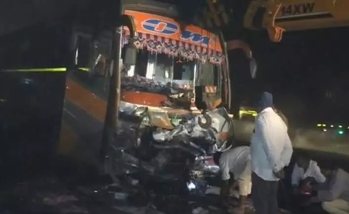 9 dead, several injured after bus crashes into car in Gujarat