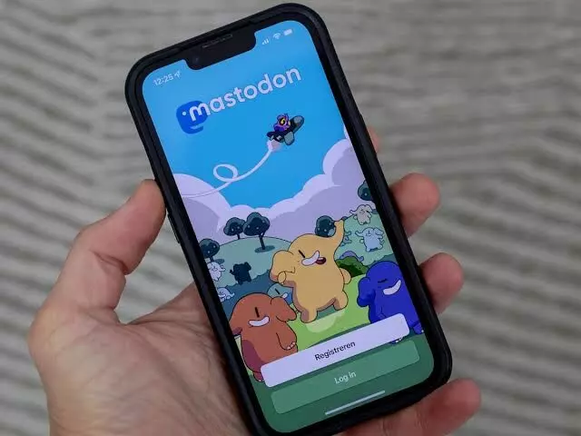 Mastodon loses hundreds of thousands of users weeks after peak in popularity