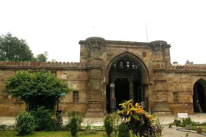 Ahmedabad Municipal Corporation raises a stink over ASI building toilets at Ahmed Shah mosque complex